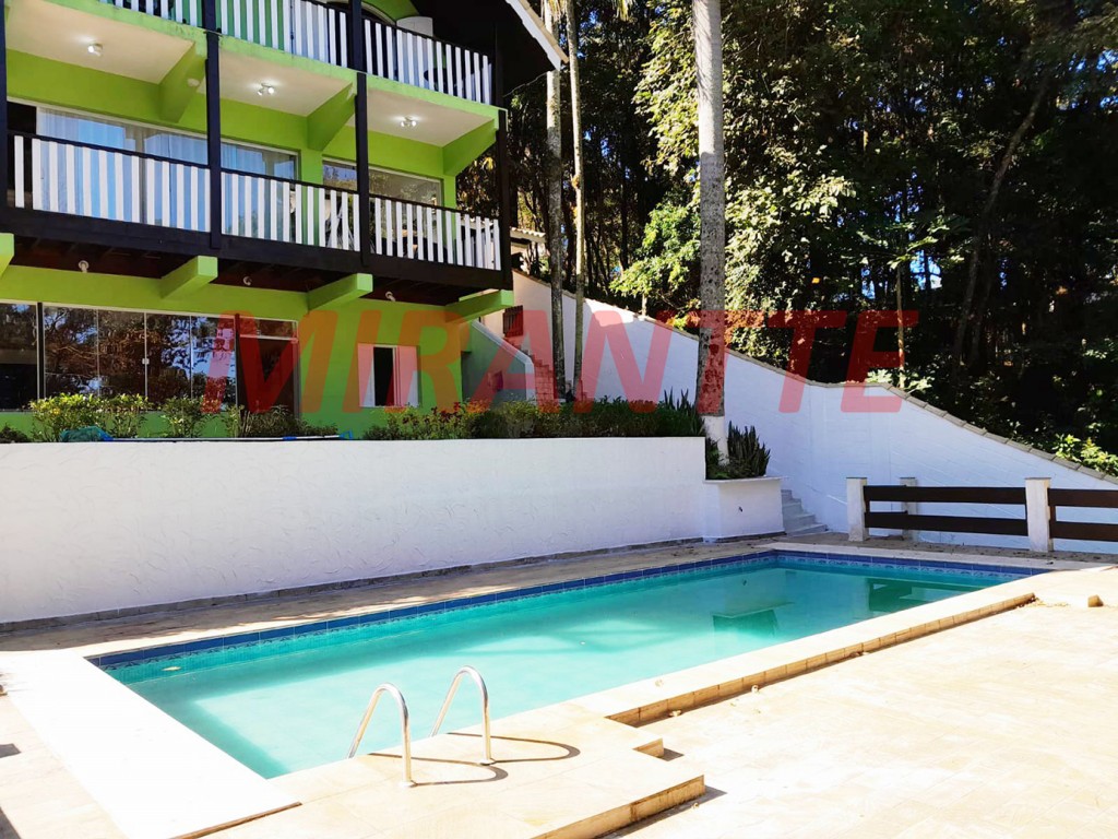 Sobrado de 500m² com 6 quartos em PARQUE PETROPOLIS