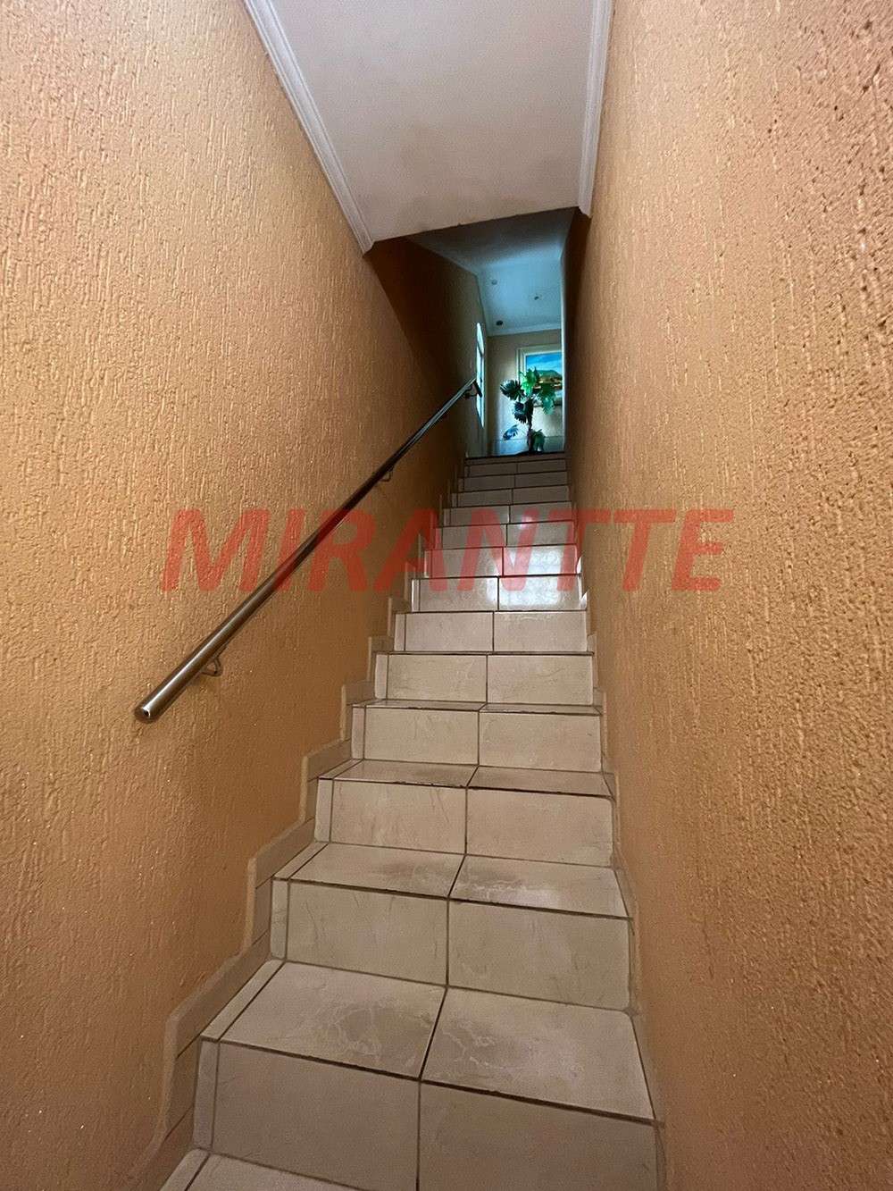 Sobrado de 300m² com 4 quartos em Parque Continental