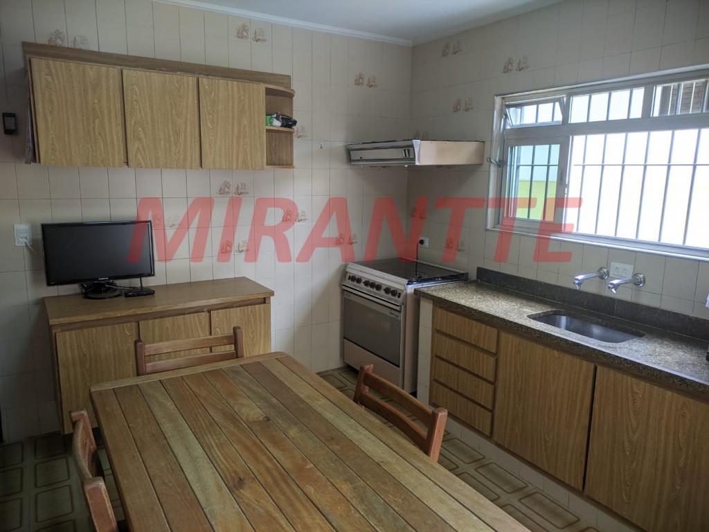 Sobrado de 200m² com 3 quartos em Parada Inglesa