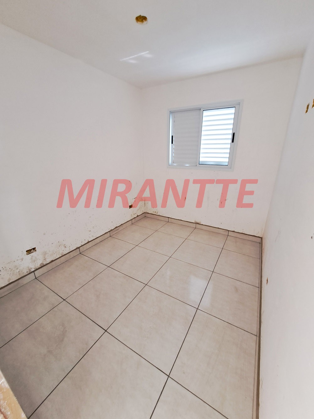 Apartamento de 48m² com 2 quartos em Jaçana