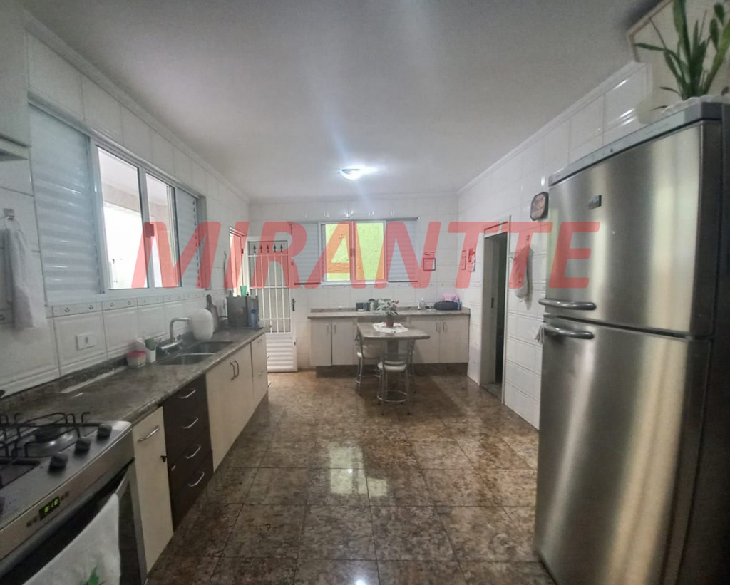 Sobrado de 170m² com 3 quartos em Vila Nova Cachoeirinha