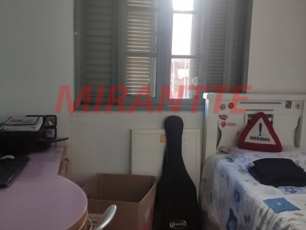 Sobrado de 200m² com 4 quartos em Jardim Almanara