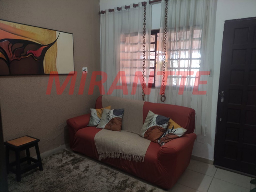 Sobrado de 200m² com 4 quartos em Jardim Almanara