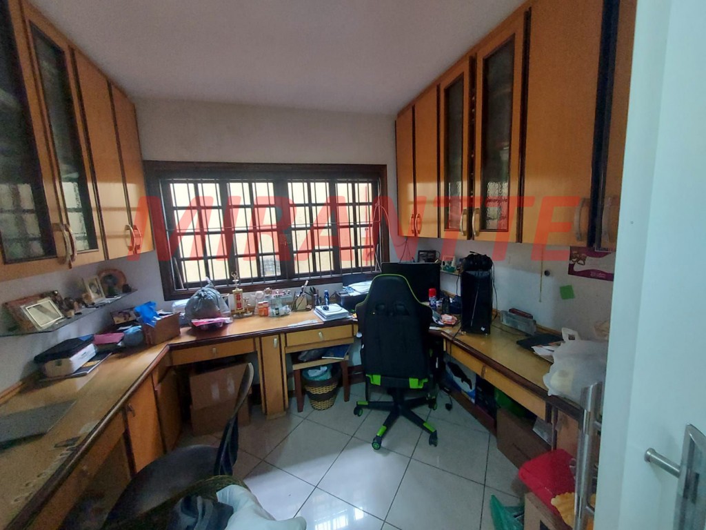 Sobrado de 270m² com 3 quartos em Vila Medeiros