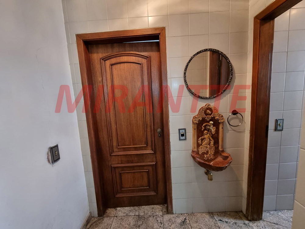 Sobrado de 164m² com 5 quartos em Vila Maria Alta