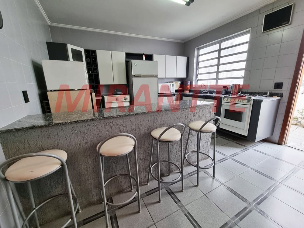 Sobrado de 164m² com 5 quartos em Vila Maria Alta
