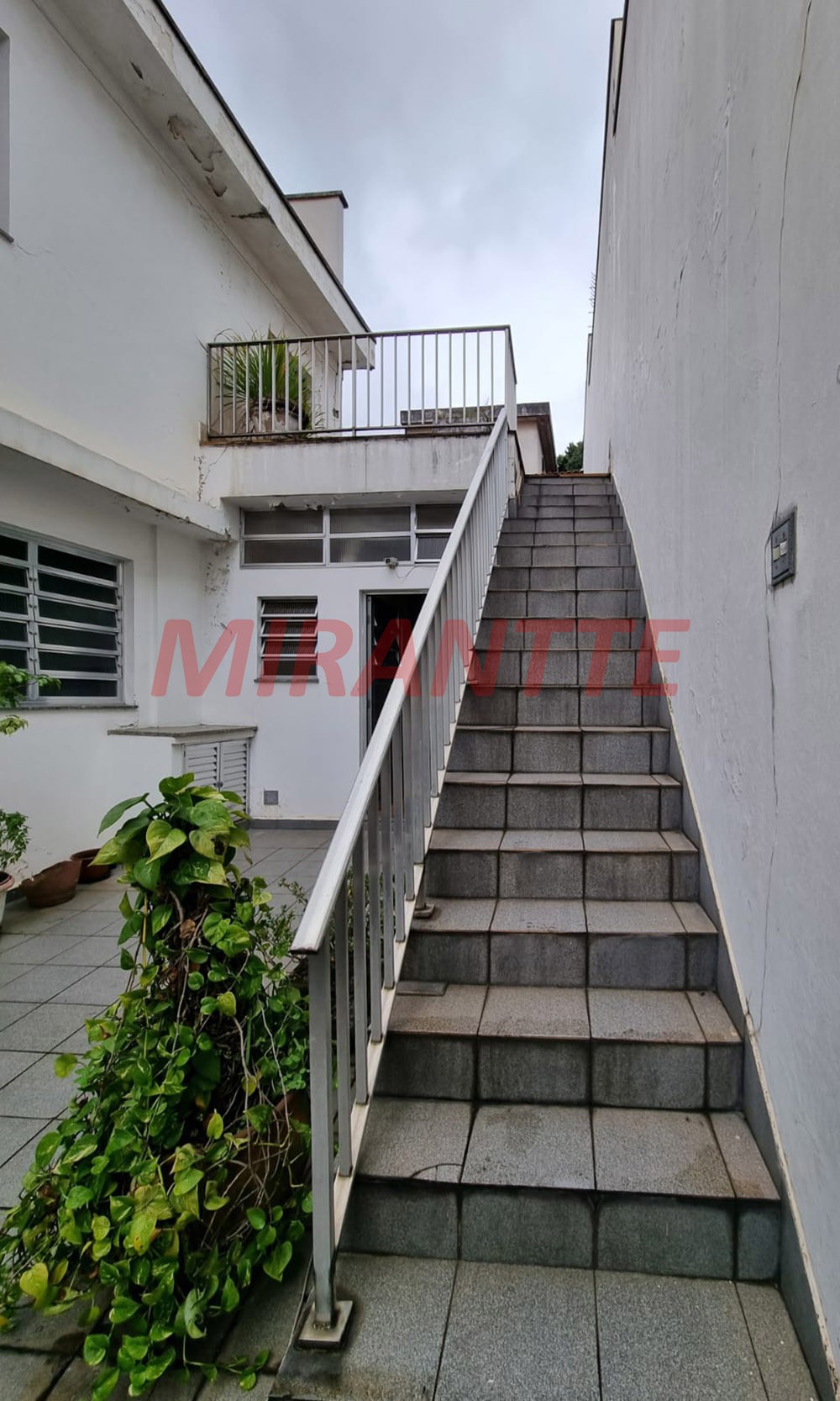 Sobrado de 164m² com 5 quartos em Vila Maria Alta