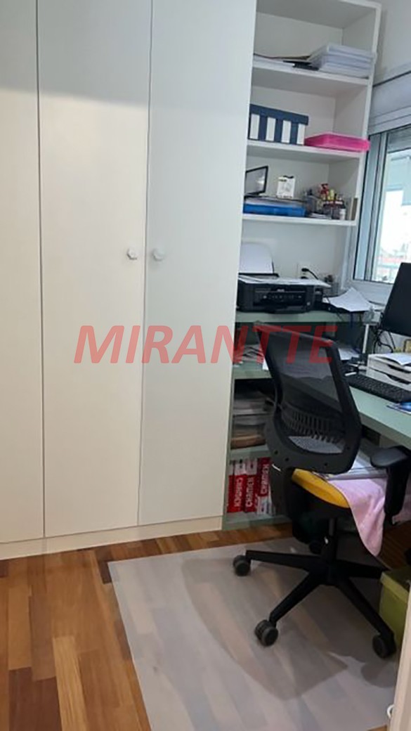 Apartamento de 1.2m² com 3 quartos em Vila Anastacio