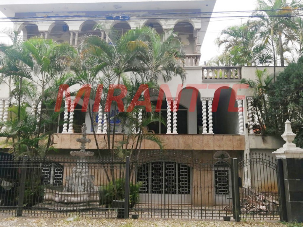 Sobrado de 697m² com 3 quartos em Jardim São Bento