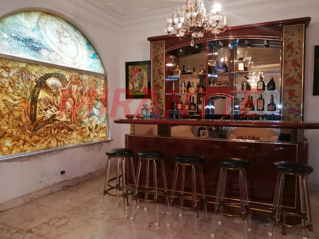 Sobrado de 697m² com 3 quartos em Jardim São Bento