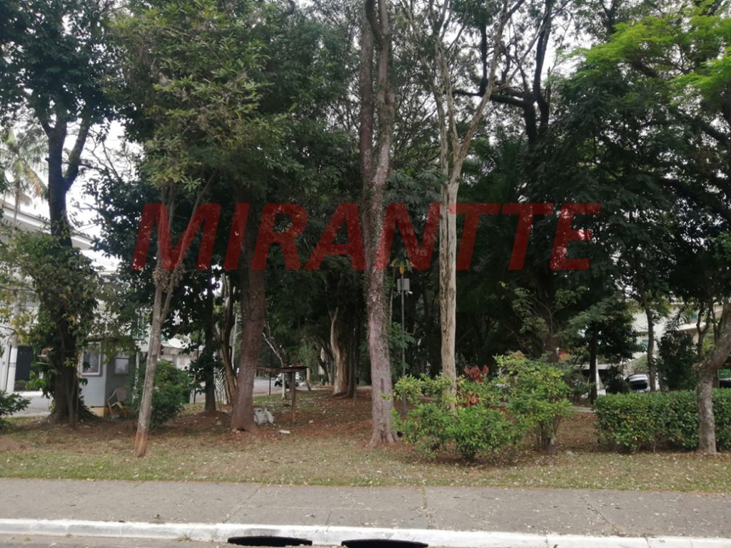 Sobrado de 697m² com 3 quartos em Jardim São Bento
