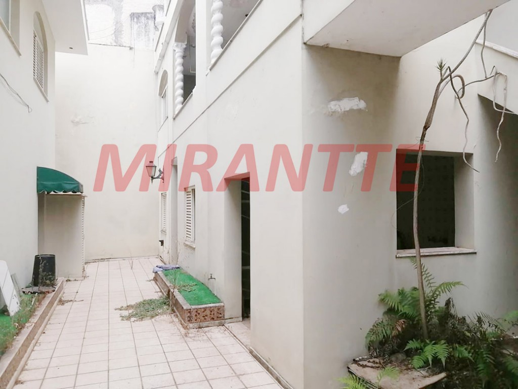 Sobrado de 697m² com 3 quartos em Jardim São Bento