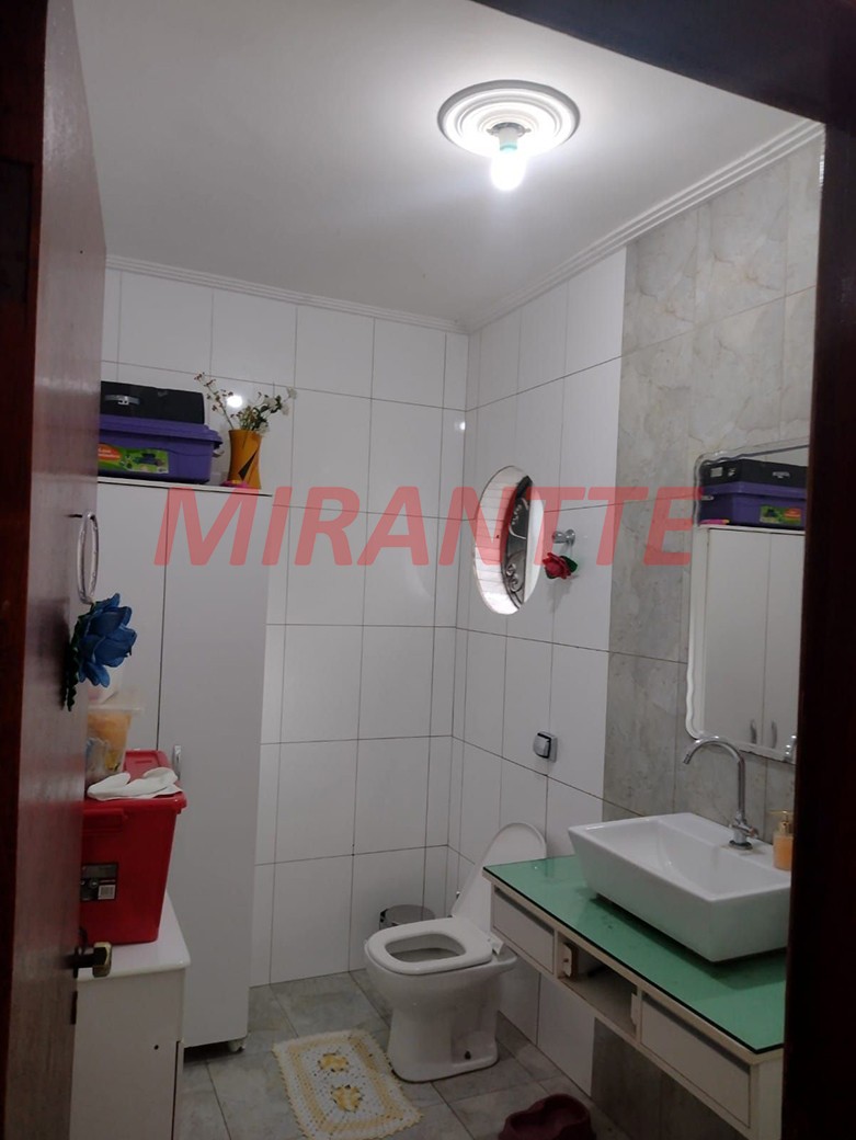Sobrado de 180m² com 3 quartos em Vila Mazzei