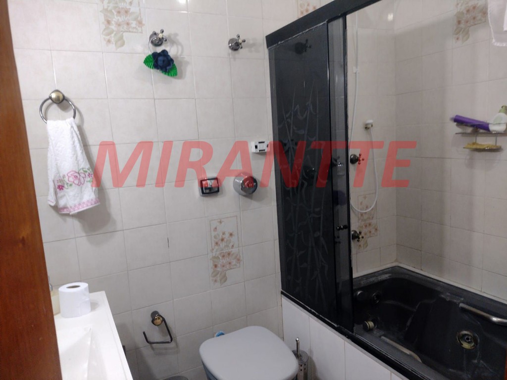 Sobrado de 180m² com 3 quartos em Vila Mazzei