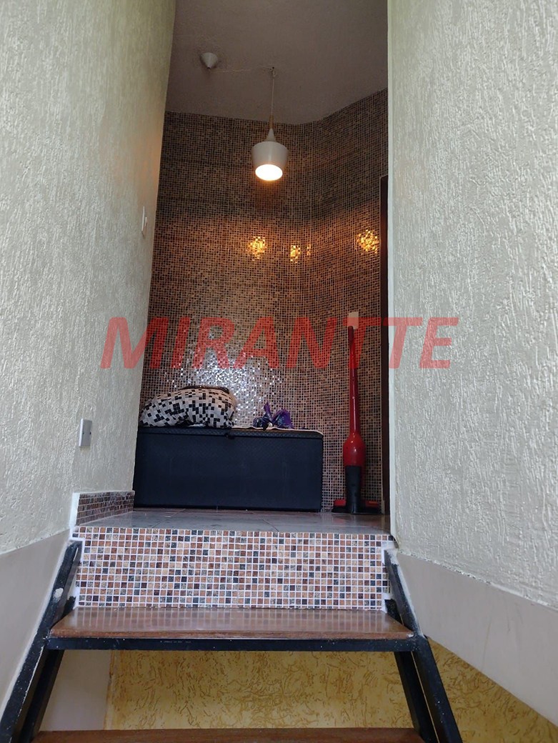 Sobrado de 180m² com 3 quartos em Vila Mazzei