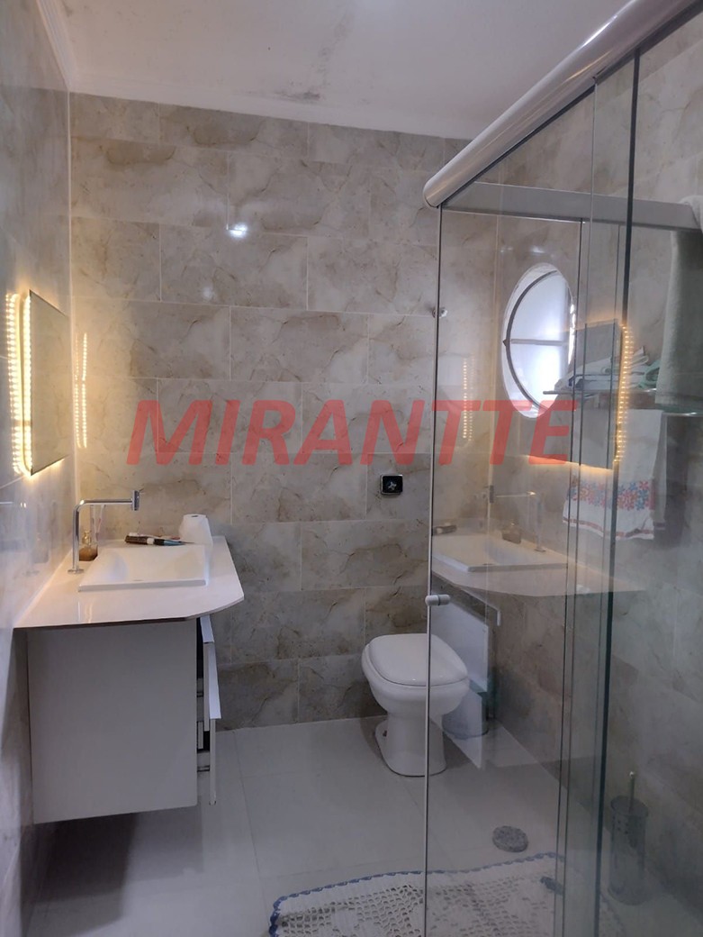 Sobrado de 180m² com 3 quartos em Vila Mazzei