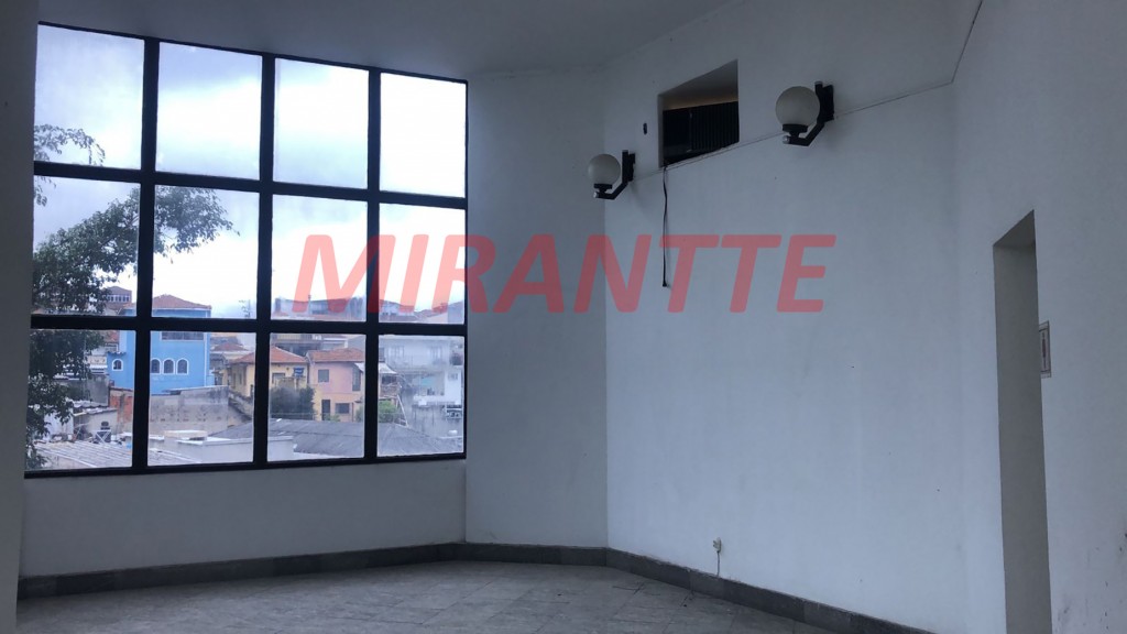 Comercial de 500m² em Casa Verde