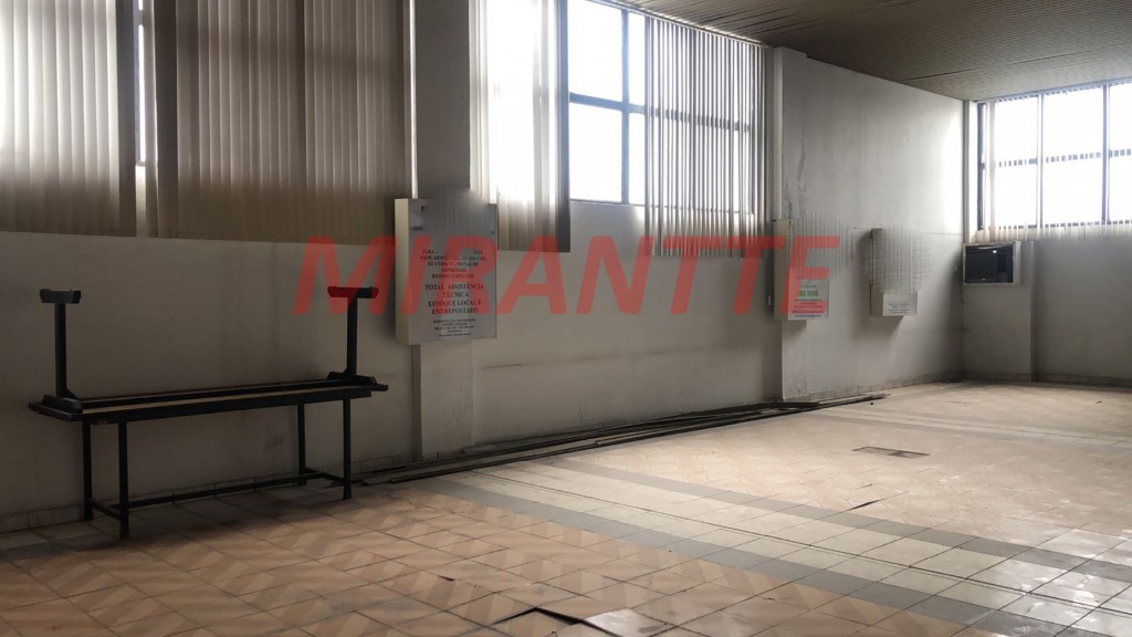 Comercial de 500m² em Casa Verde