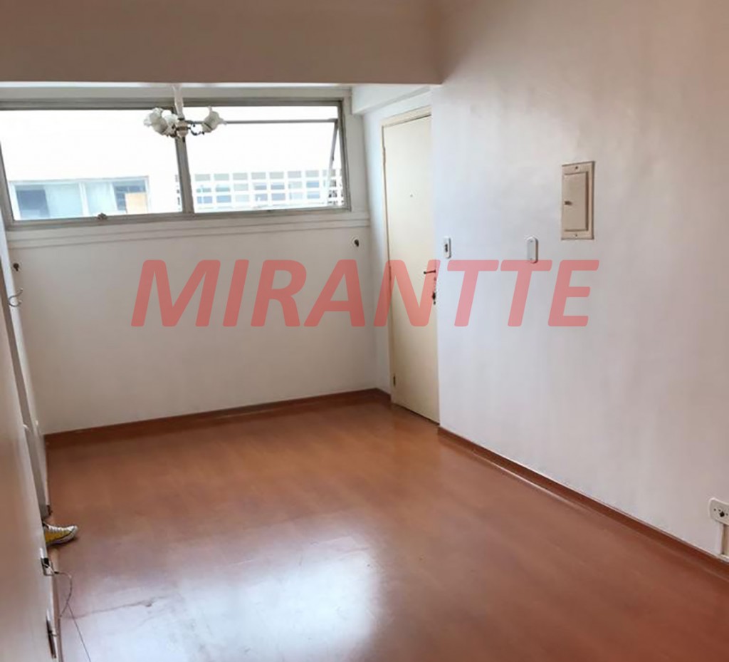 Apartamento de 48m² com 2 quartos em Santa Cecilia