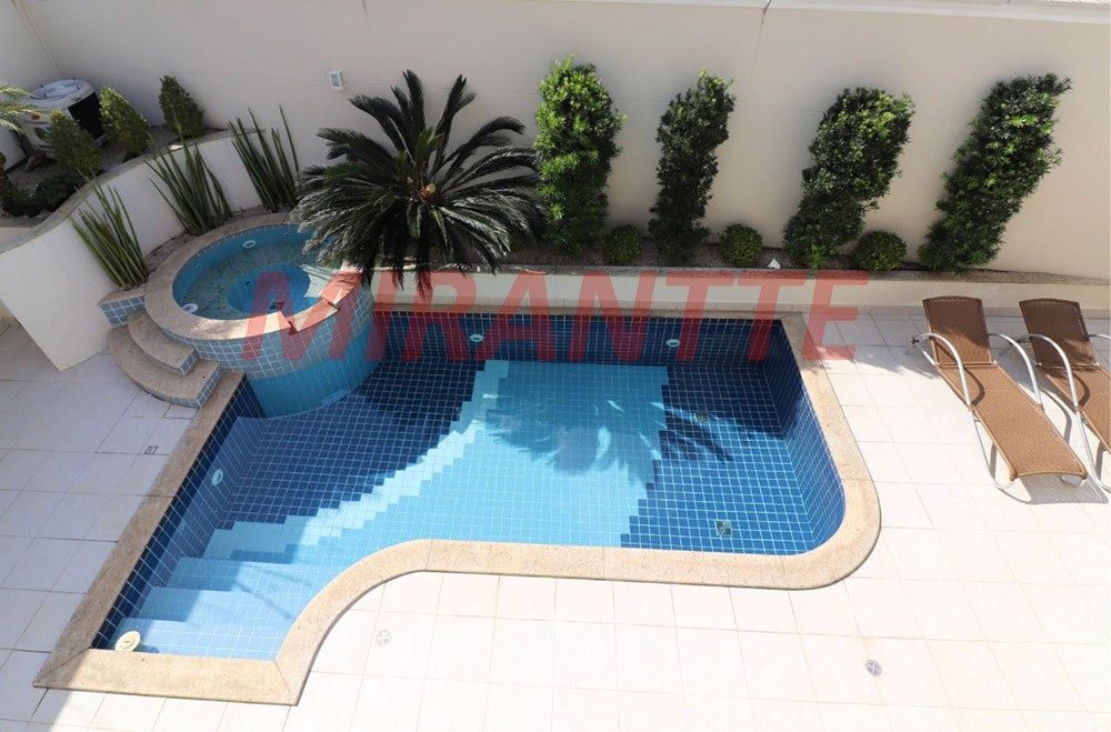 Sobrado de 490m² com 4 quartos em Jardim Virginia Branca