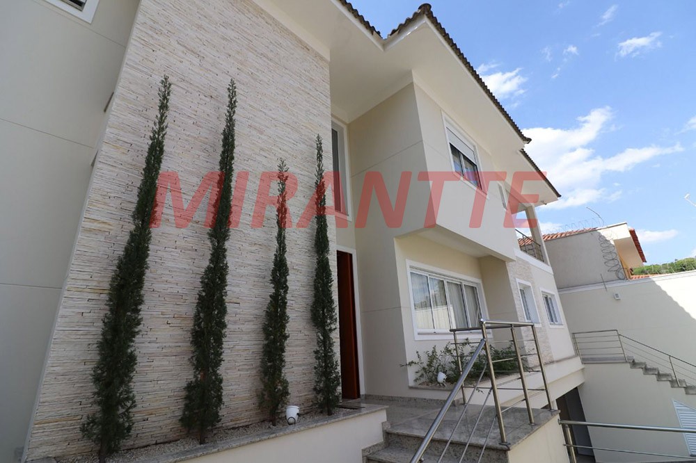 Sobrado de 490m² com 4 quartos em Jardim Virginia Branca