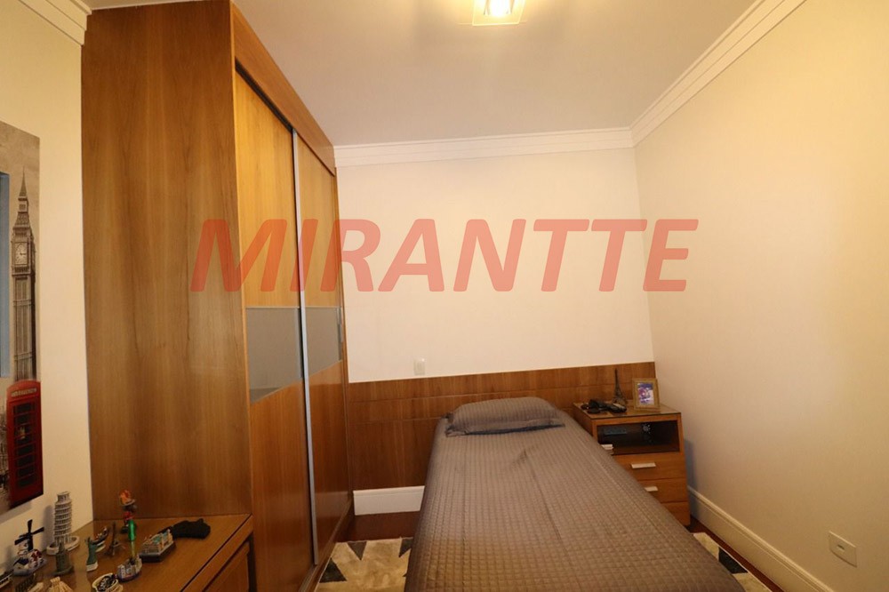 Sobrado de 490m² com 4 quartos em Jardim Virginia Branca