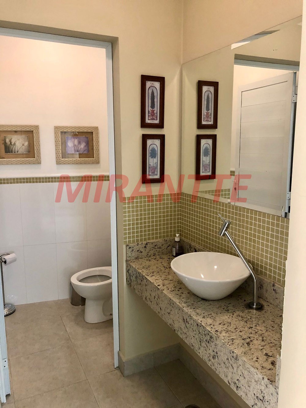 Sobrado de 490m² com 4 quartos em Jardim Virginia Branca
