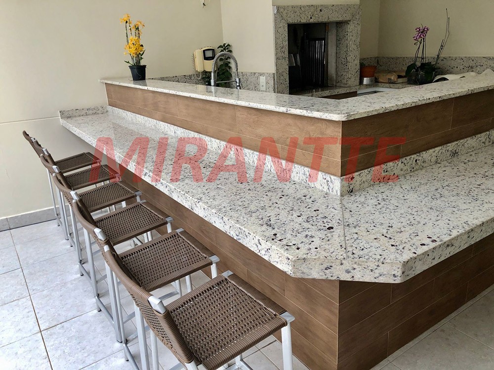 Sobrado de 490m² com 4 quartos em Jardim Virginia Branca