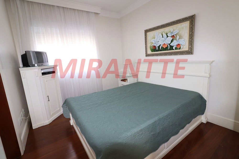 Sobrado de 490m² com 4 quartos em Jardim Virginia Branca