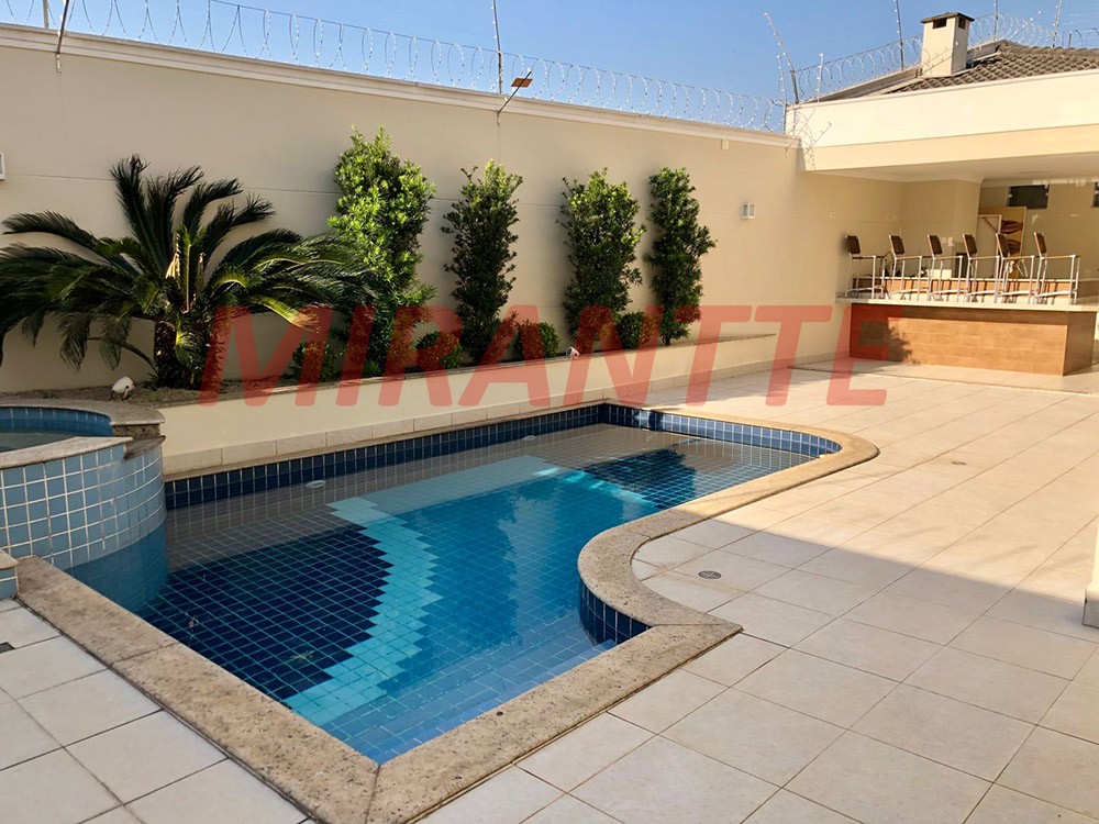 Sobrado de 490m² com 4 quartos em Jardim Virginia Branca