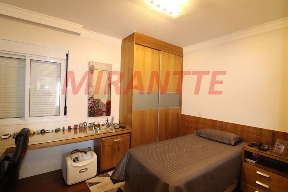 Sobrado de 490m² com 4 quartos em Jardim Virginia Branca
