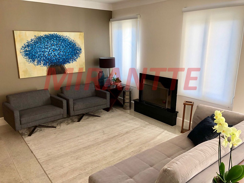 Sobrado de 490m² com 4 quartos em Jardim Virginia Branca