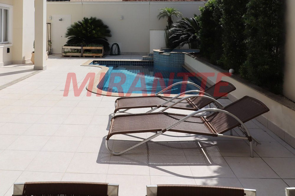 Sobrado de 490m² com 4 quartos em Jardim Virginia Branca
