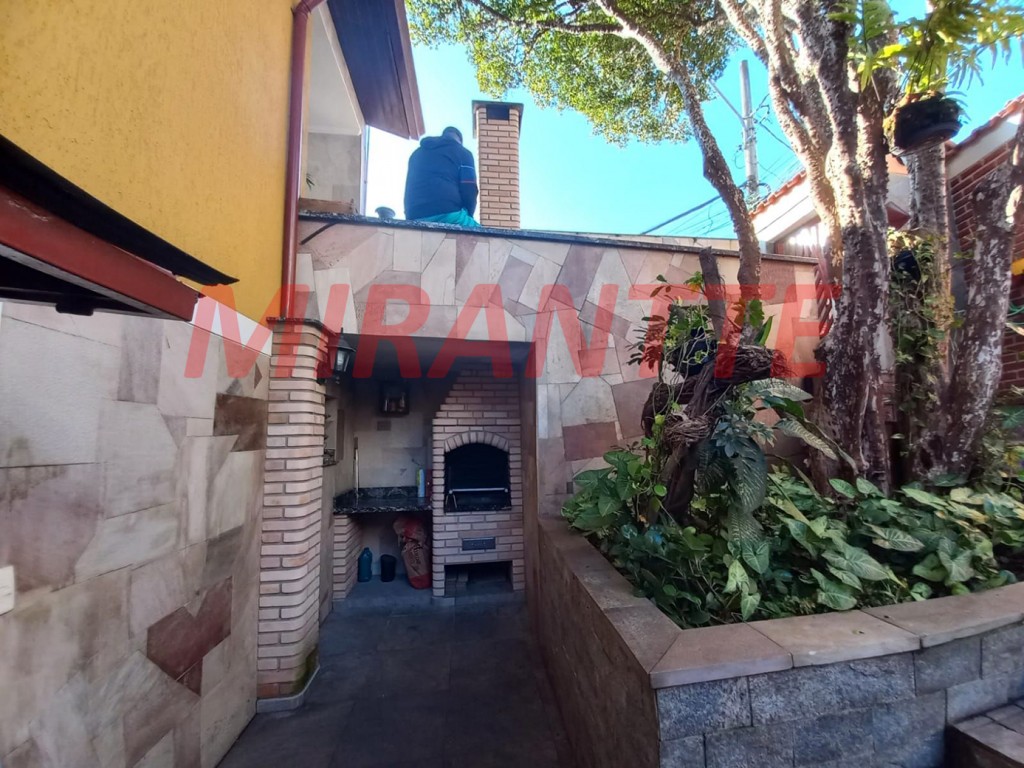 Casa terrea de 228m² com 3 quartos em Vila Irmaos Arnoni