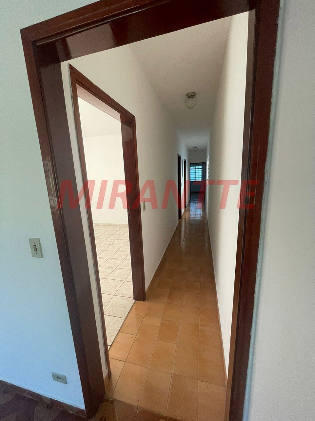 Casa terrea de 212m² com 2 quartos em Cachoeirinha