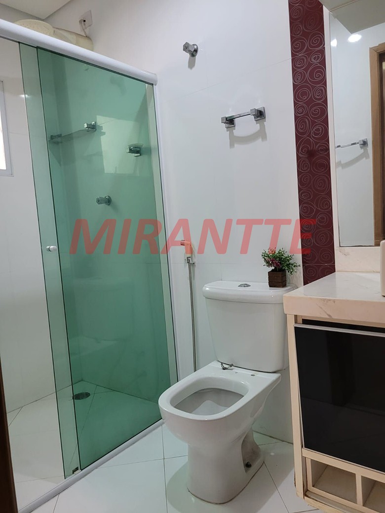 Sobrado de 200m² com 3 quartos em Vila Maricy