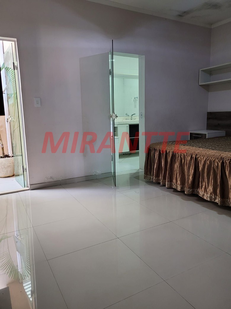 Sobrado de 200m² com 3 quartos em Vila Maricy