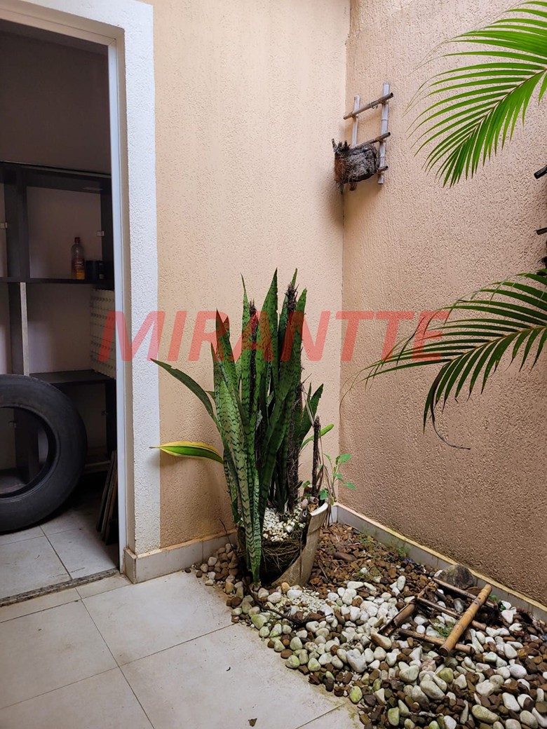 Sobrado de 200m² com 3 quartos em Vila Maricy