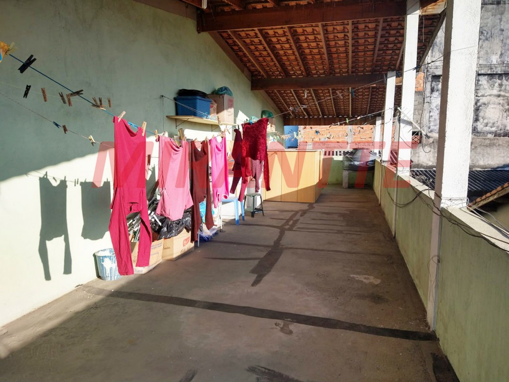 Sobrado de 258m² com 3 quartos em Jaçana