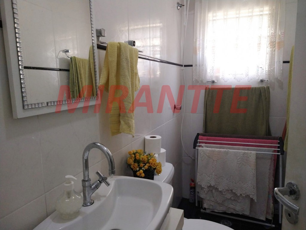 Sobrado de 258m² com 3 quartos em Jaçana