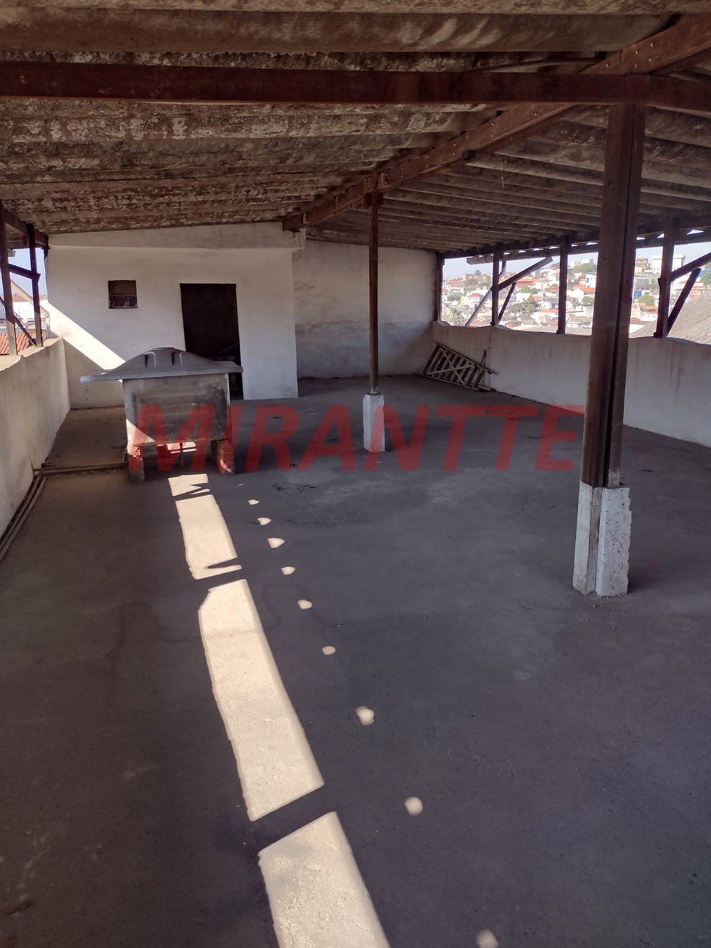 Casa terrea de 256m² com 6 quartos em Vila Medeiros