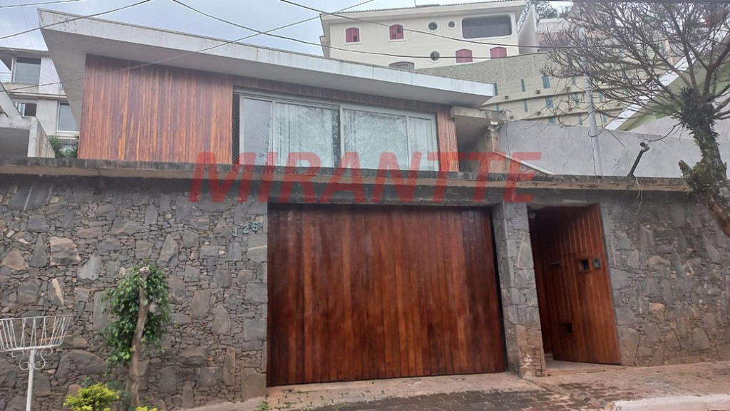 Casa terrea de 303m² com 4 quartos em Tremembe