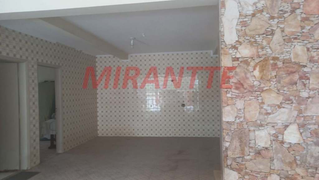 Casa terrea de 303m² com 4 quartos em Tremembe