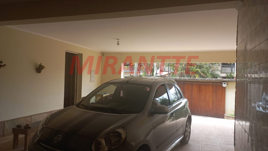 Casa terrea de 303m² com 4 quartos em Tremembe