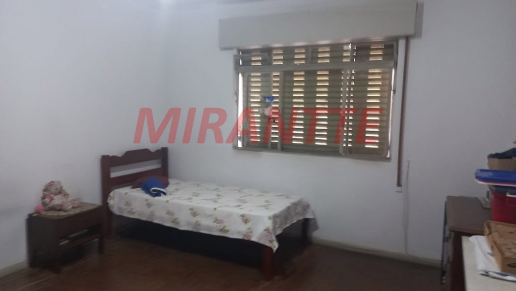 Casa terrea de 303m² com 4 quartos em Tremembe