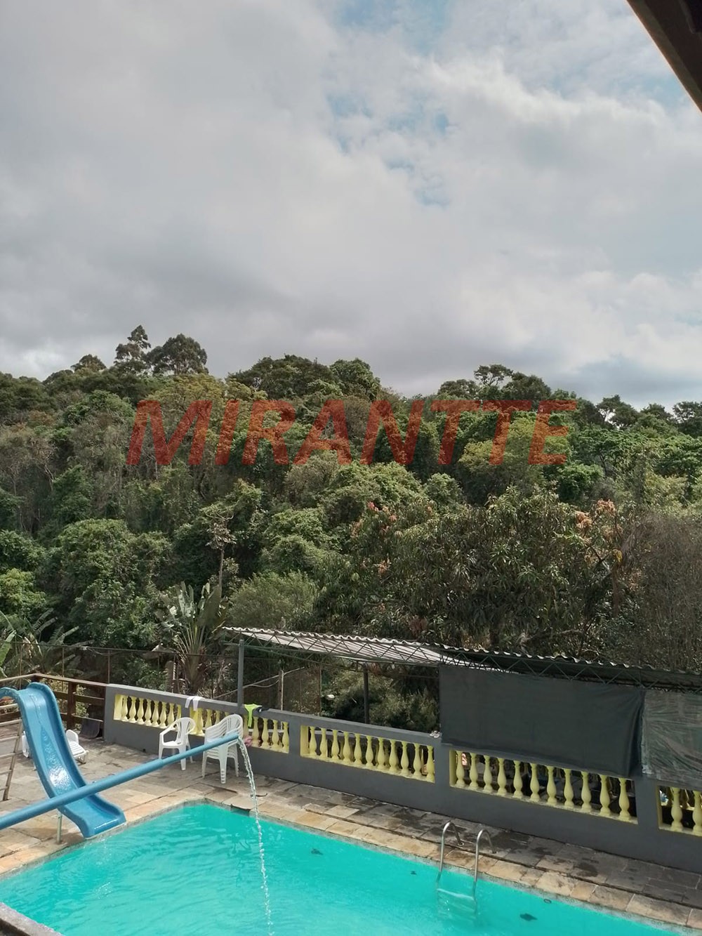 Chácara de 360m² com 5 quartos em Serra da Cantareira
