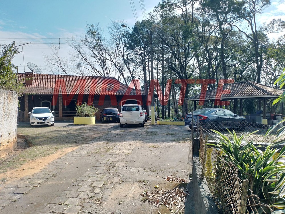 Chácara de 360m² com 5 quartos em Serra da Cantareira