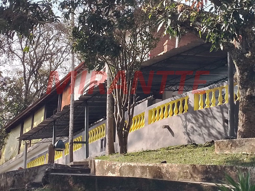 Chácara de 360m² com 5 quartos em Serra da Cantareira