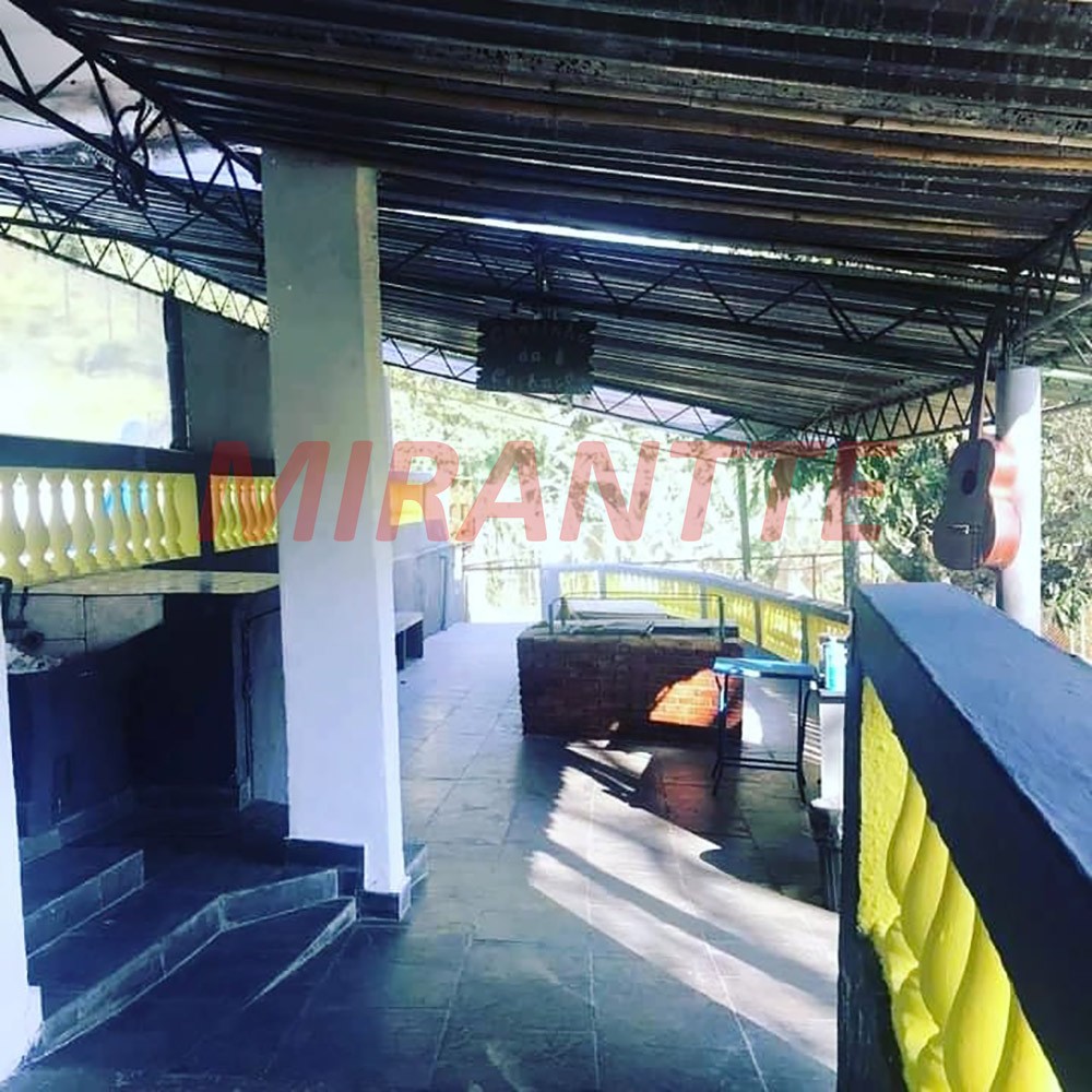 Chácara de 360m² com 5 quartos em Serra da Cantareira