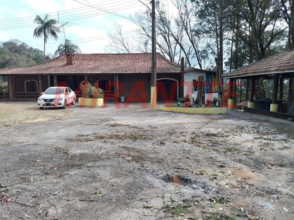 Chácara de 360m² com 5 quartos em Serra da Cantareira